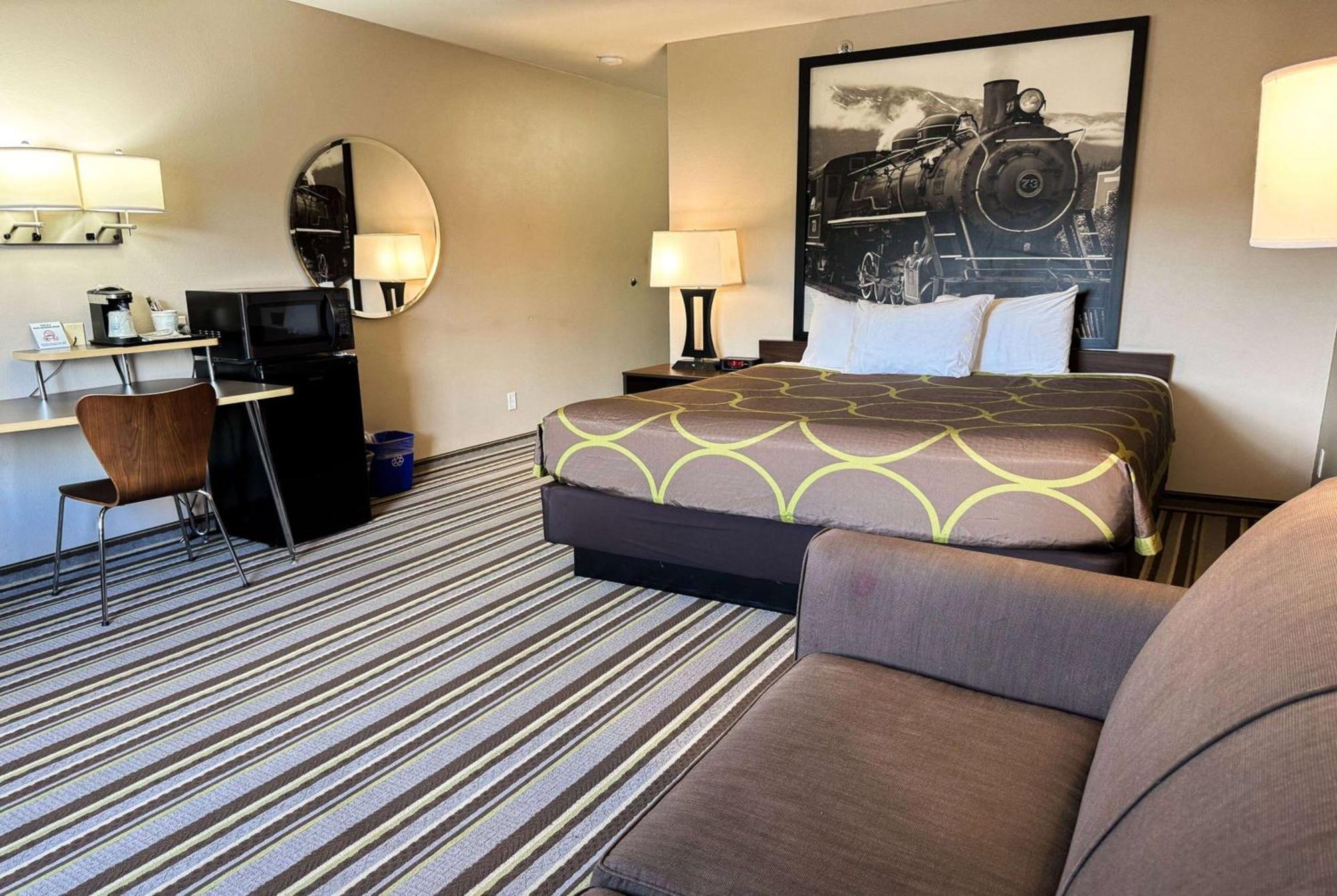 Super 8 By Wyndham Durango Motel Exterior photo